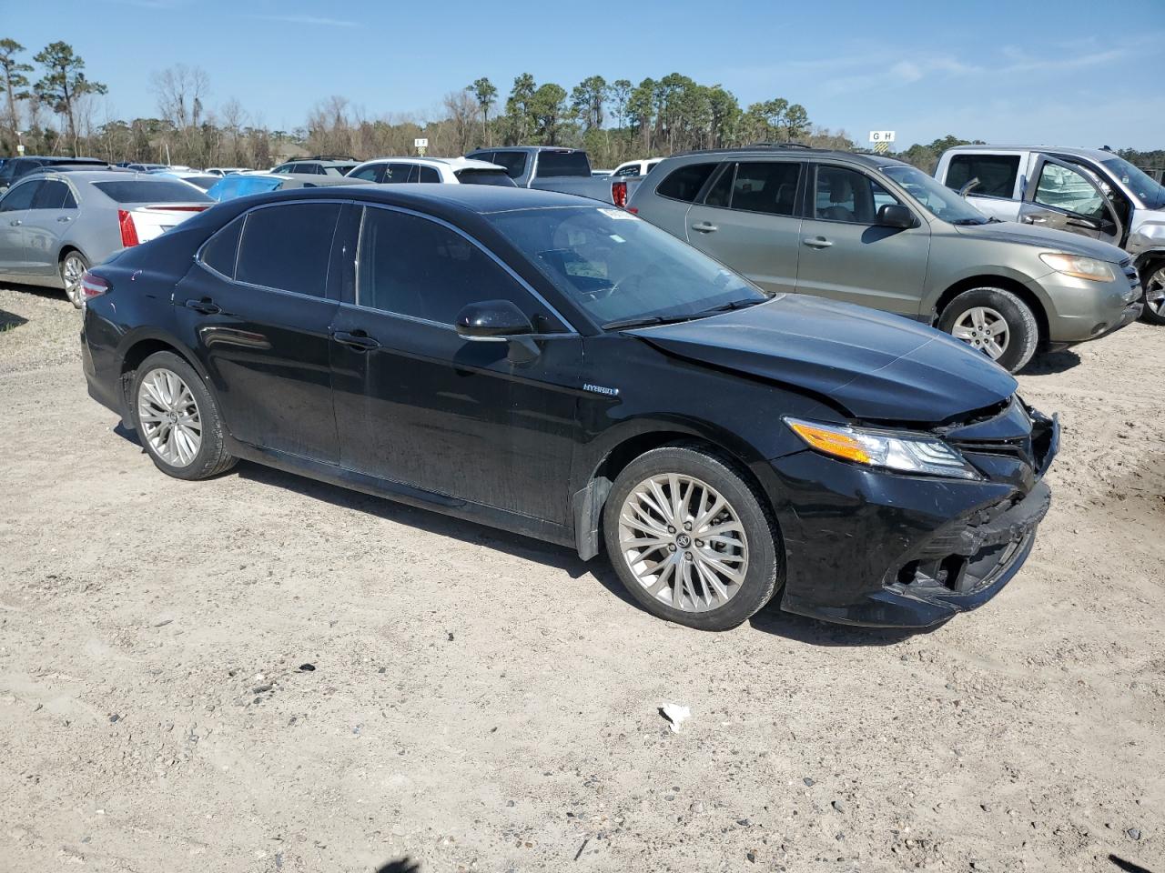 2020 Toyota Camry VIN 4T1F31AK3LU527451 Copart auction photo, front end / minor dent/scratches damage thumbnail 4