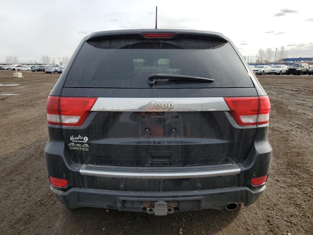 2011 Jeep Grand Cherokee VIN 1J4RR5GGXBC632352 Copart auction photo, front end / minor dent/scratches damage thumbnail 6