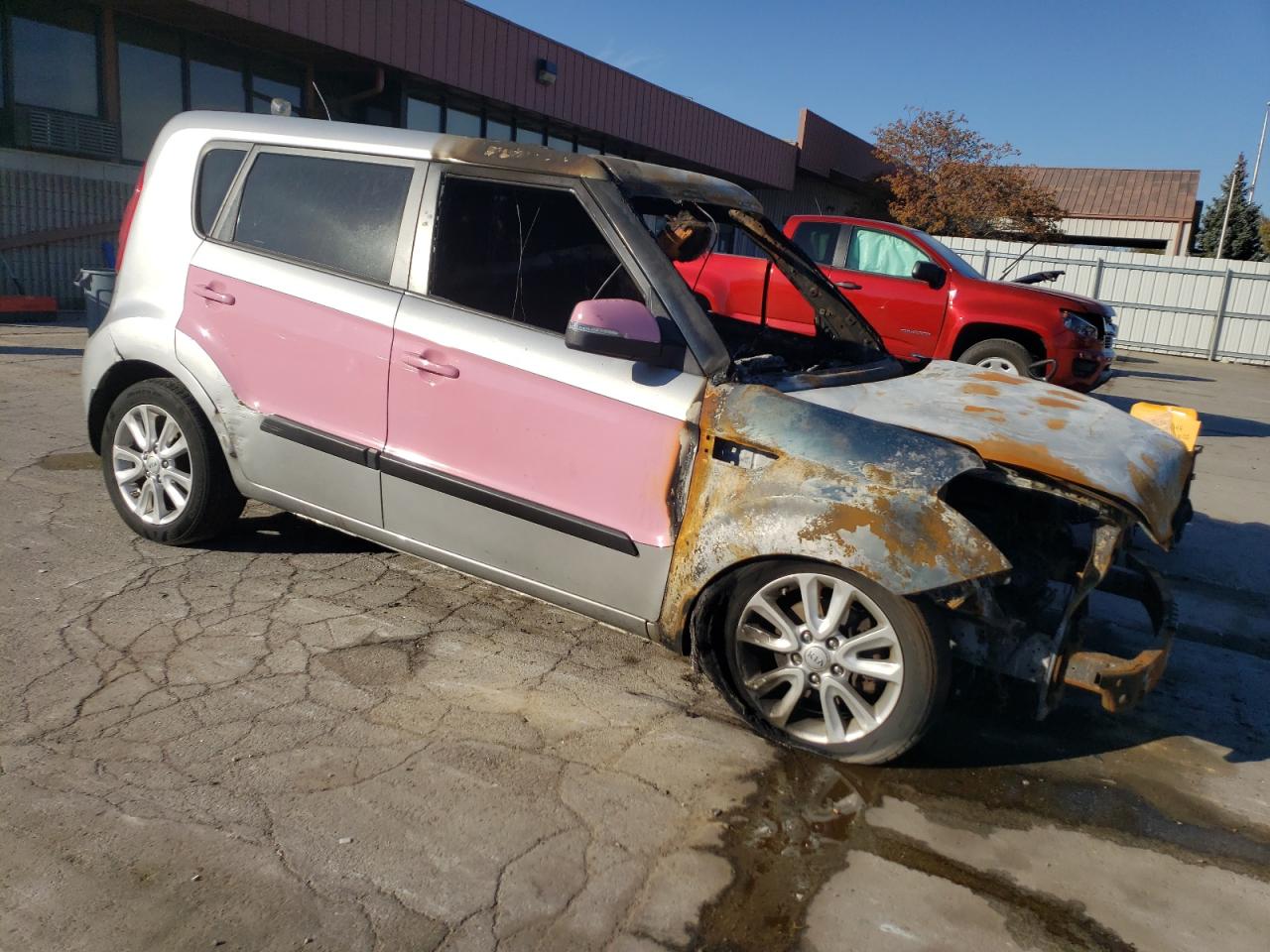 2012 KIA Soul VIN KNDJT2A60C7441200 Copart auction photo, burn damage thumbnail 4