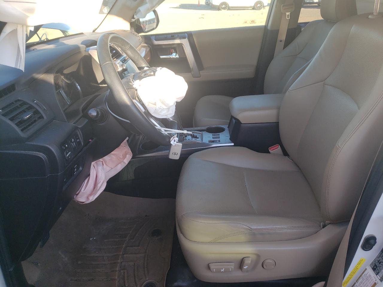 2015 Toyota 4Runner VIN JTEZU5JR6F5098089 Copart auction photo, front end / minor dent/scratches damage thumbnail 7
