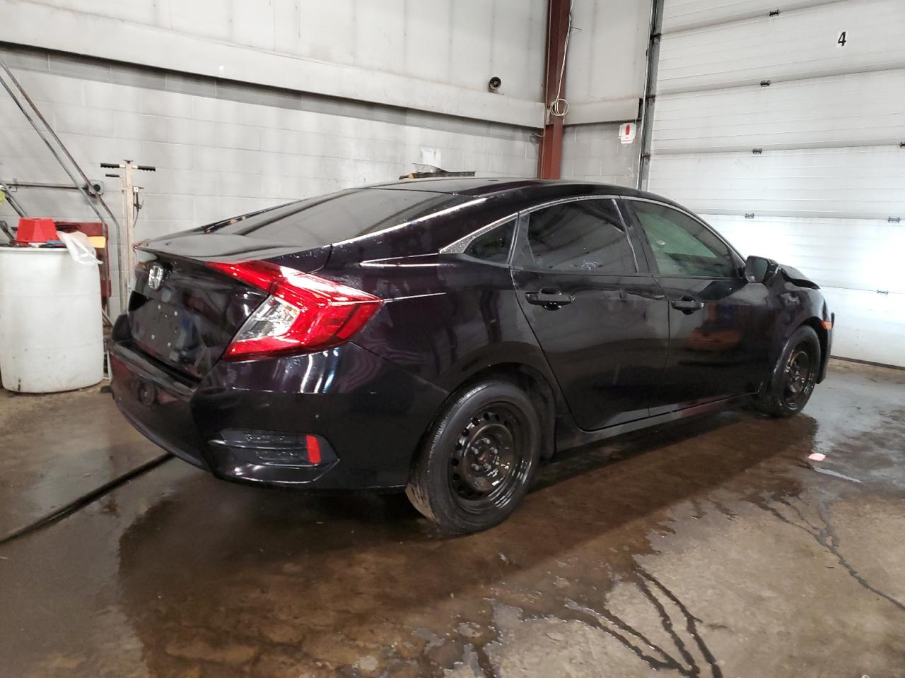 2017 Honda Civic VIN 19XFC2F52HE200090 Copart auction photo, front end damage thumbnail 3