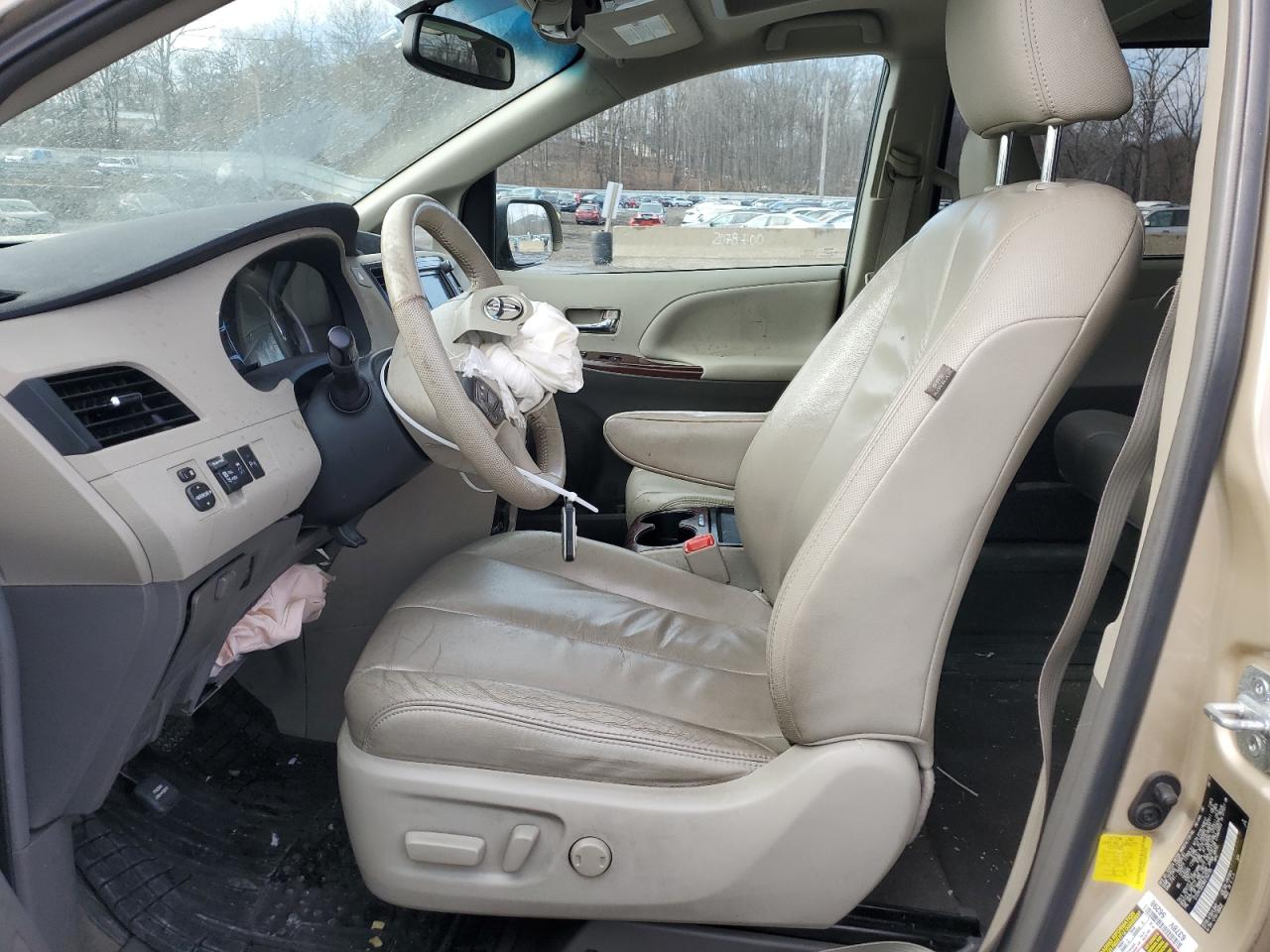 2011 Toyota Sienna VIN 5TDYK3DC9BS155195 Copart auction photo, all over damage thumbnail 7