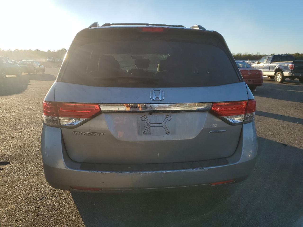 2016 Honda Odyssey VIN 5FNRL5H36GB166089 Copart auction photo, front end damage thumbnail 6