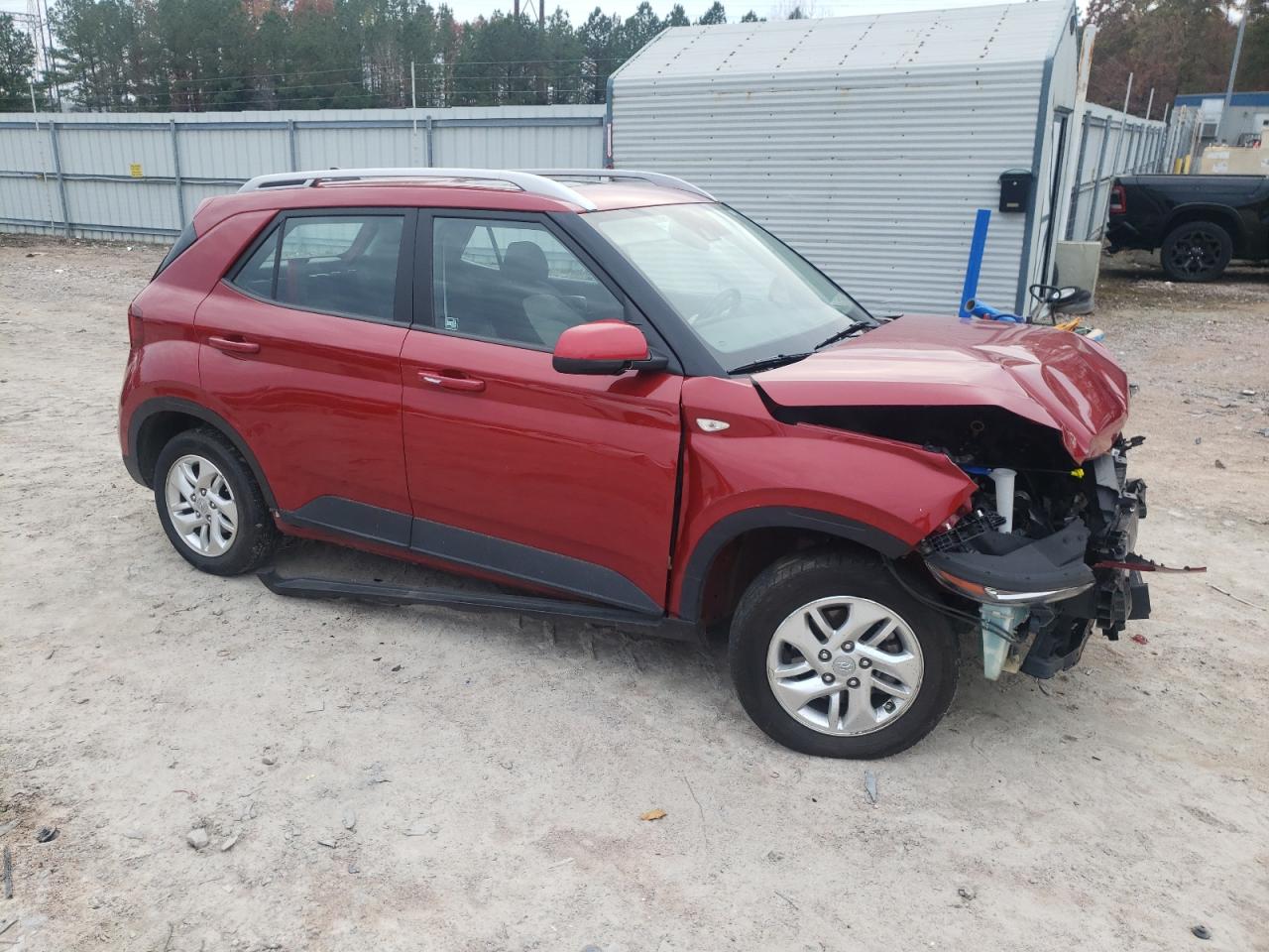 2020 Hyundai Venue VIN KMHRC8A3XLU031237 Copart auction photo, front end damage thumbnail 4