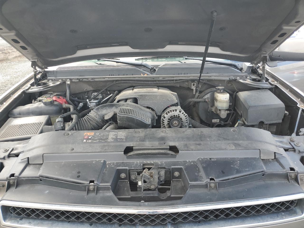 2011 Chevrolet Suburban VIN 1GNSKJE30BR231613 Copart auction photo, front end / undercarriage damage thumbnail 13