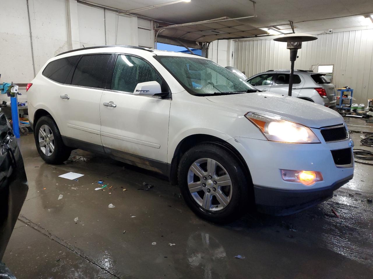 2011 Chevrolet Traverse VIN 1GNKVJED3BJ278391 Copart auction photo, front end / minor dent/scratches damage thumbnail 4