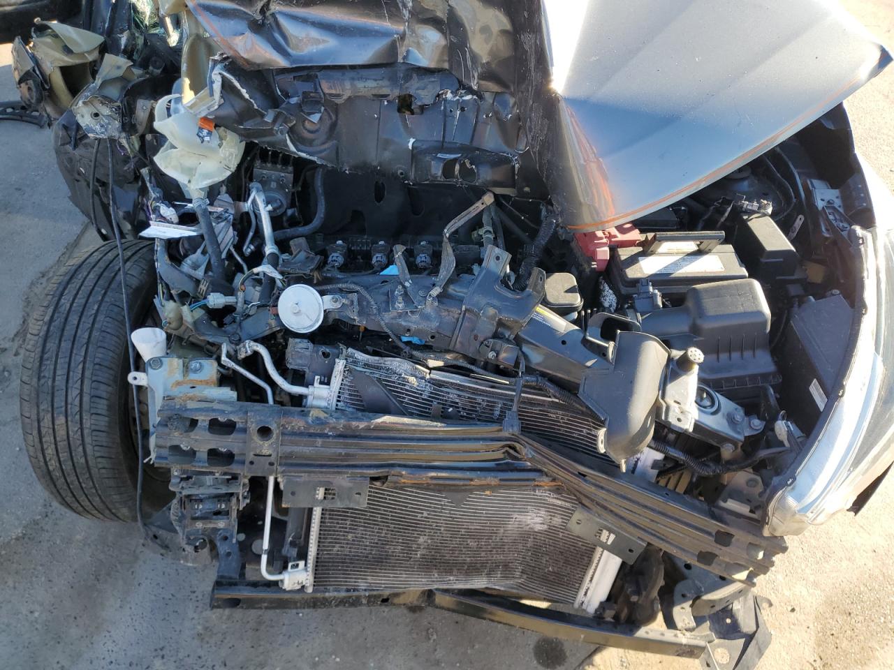 2019 Nissan Kicks VIN 3N1CP5CU0KL516677 Copart auction photo, front end / side damage thumbnail 11