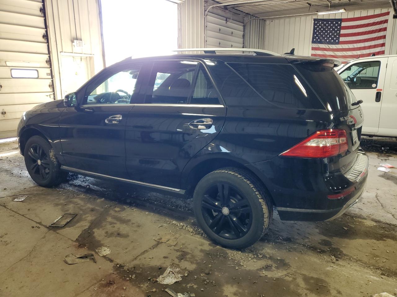 2013 Mercedes-Benz M-klasse VIN 4JGDA5HB0DA117459 Copart auction photo, side damage thumbnail 2