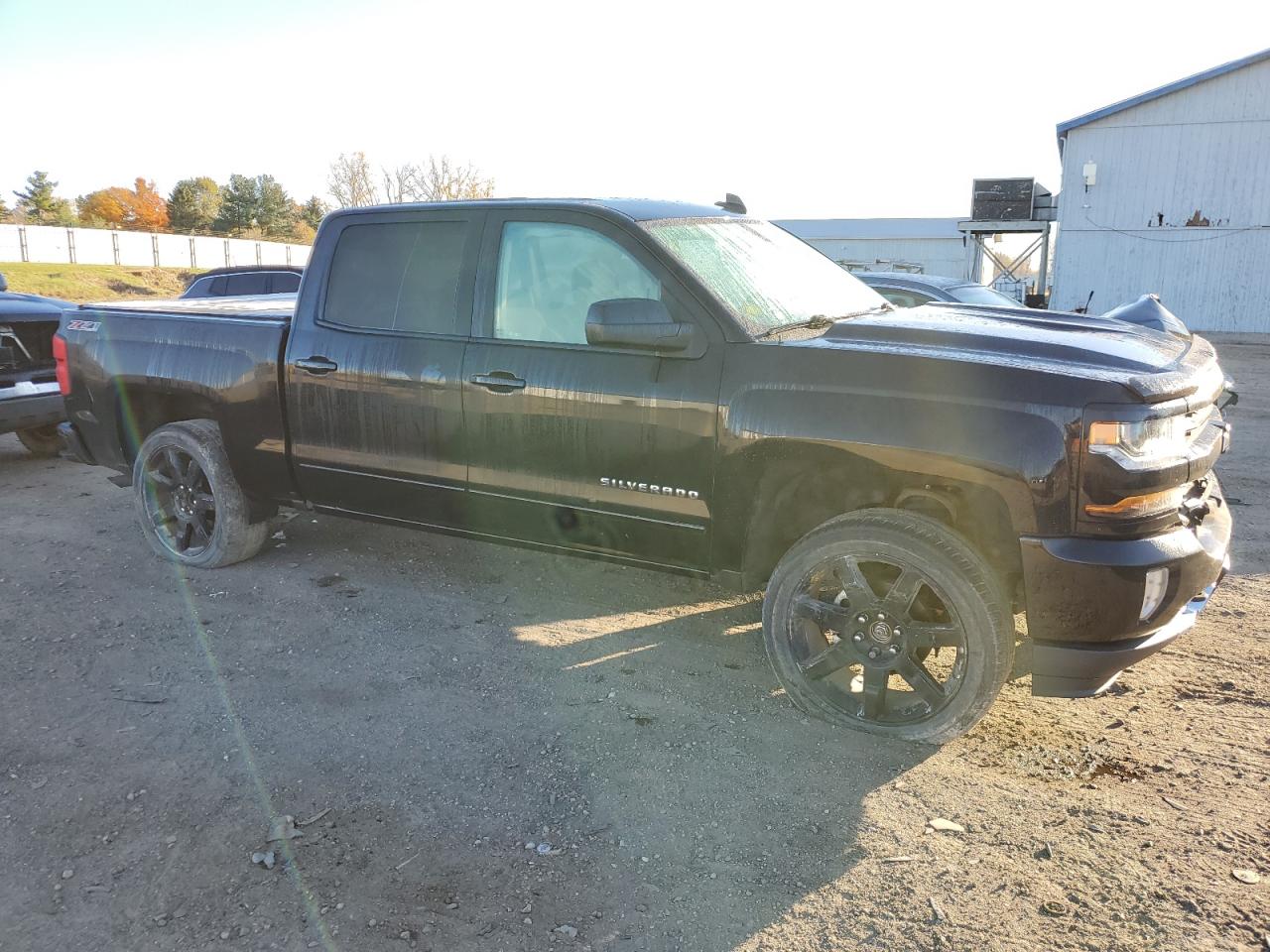 2017 Chevrolet Silverado VIN 3GCUKREC4HG236046 Copart auction photo, front end damage thumbnail 4