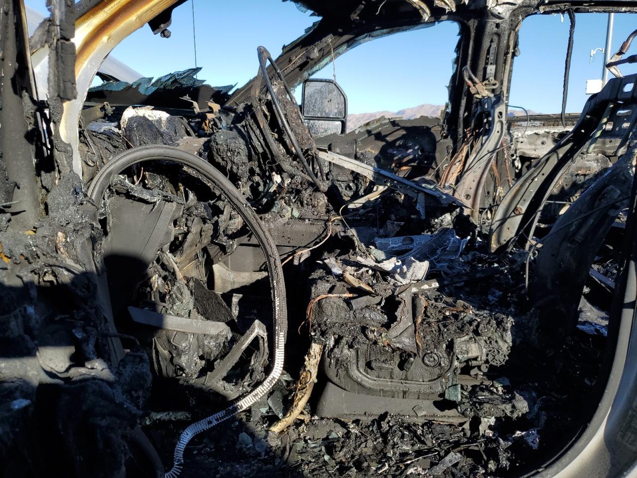 2017 Ford F350 VIN 1FT8W3BT2HEC92694 Copart auction photo, burn damage thumbnail 7