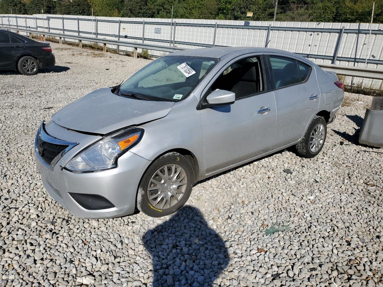 2019 Nissan Versa VIN 3N1CN7AP6KL841963