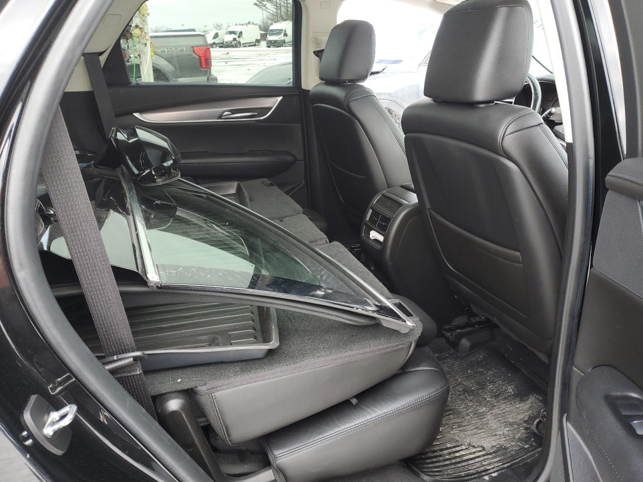 2019 Cadillac XT5 VIN 1GYKNDRS9KZ193845 Copart auction photo, front end / side damage thumbnail 11