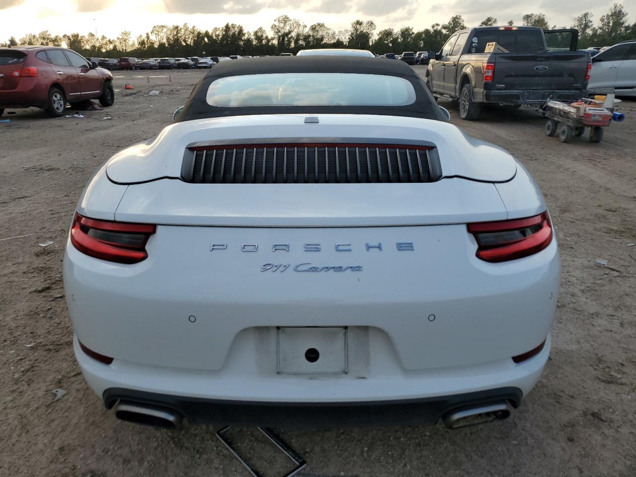 2017 Porsche 911 VIN WP0CA2A99HS141149 Copart auction photo, front end damage thumbnail 6