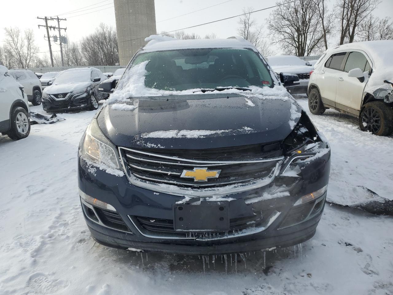 2015 Chevrolet Traverse VIN 1GNKVGKDXFJ247734 Copart auction photo, front end / side damage thumbnail 5