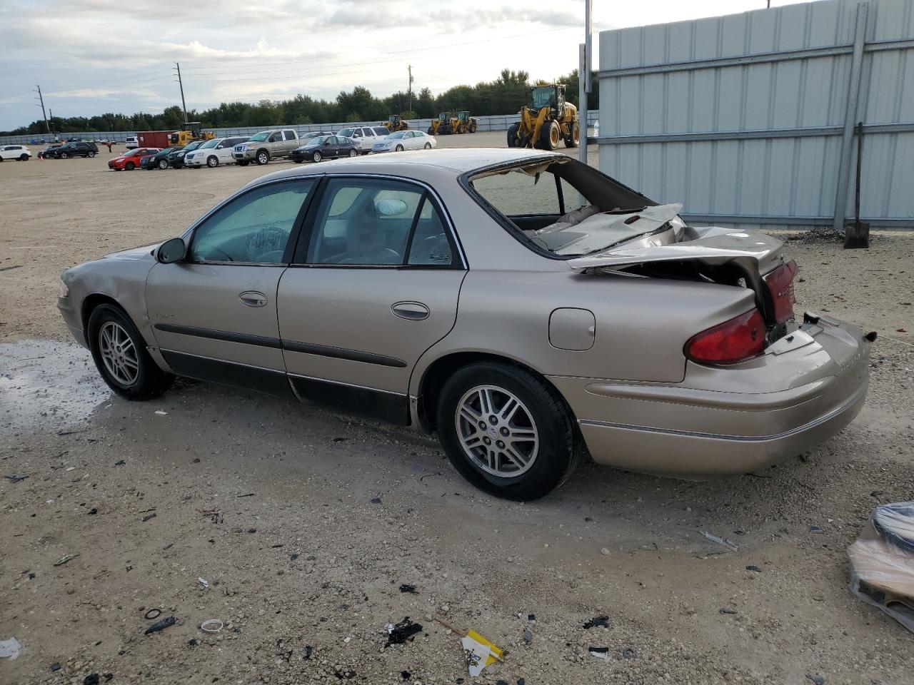 1999 Buick Regal VIN 2G4WB52K4X1601132 Copart auction photo, rear end / minor dent/scratches damage thumbnail 2