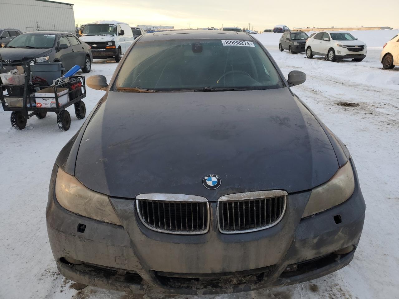 2006 BMW 3er VIN WBAVD13566KV00701 Copart auction photo, front end / mechanical damage thumbnail 5