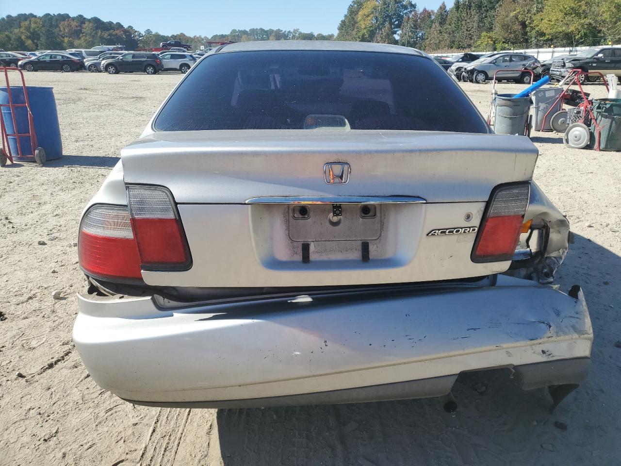 1996 Honda Accord VIN 1HGCD5637TA291578 Copart auction photo, rear end damage thumbnail 6