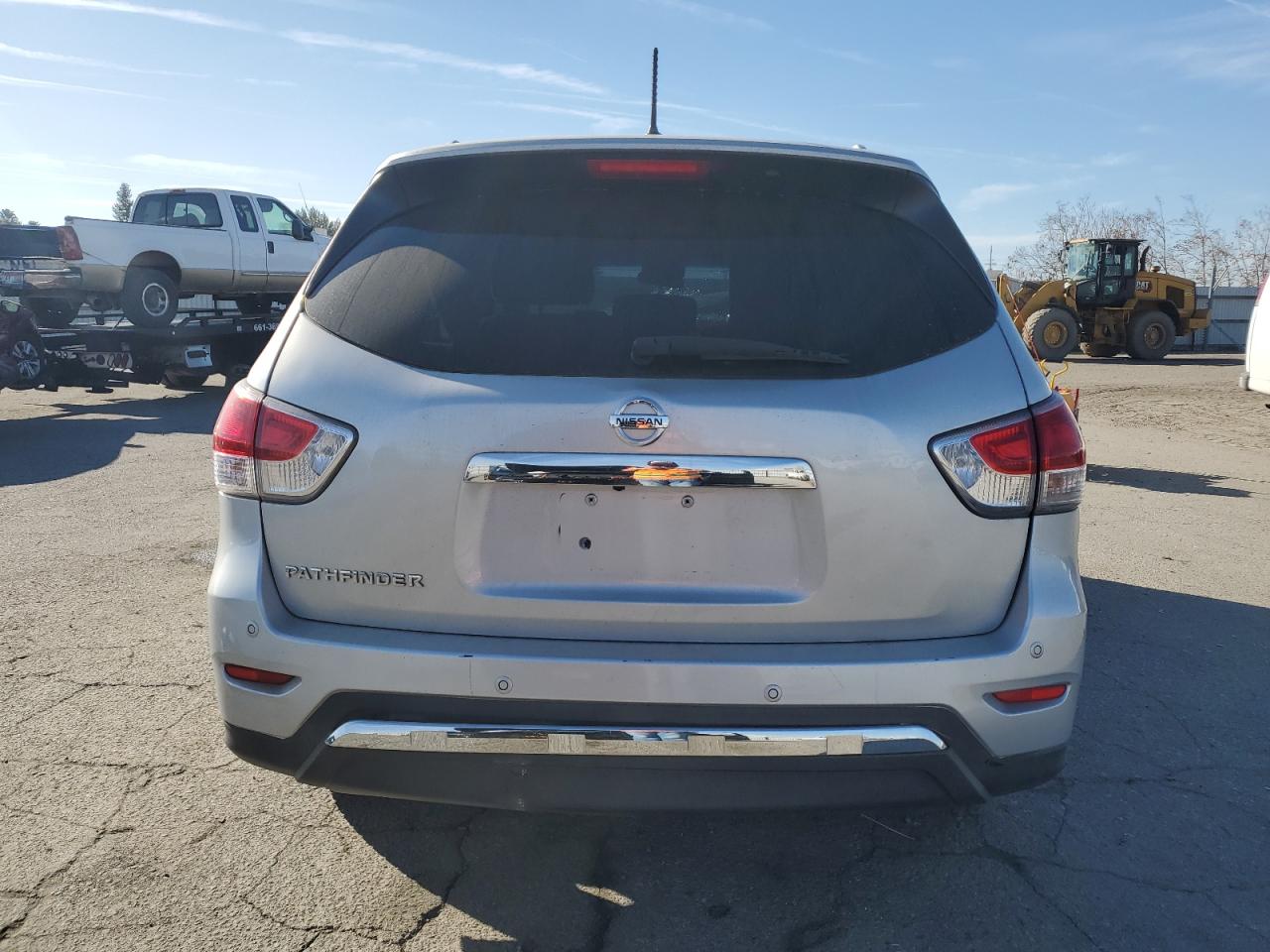2013 Nissan Pathfinder VIN 5N1AR2MN7DC668406 Copart auction photo, front end / side damage thumbnail 6