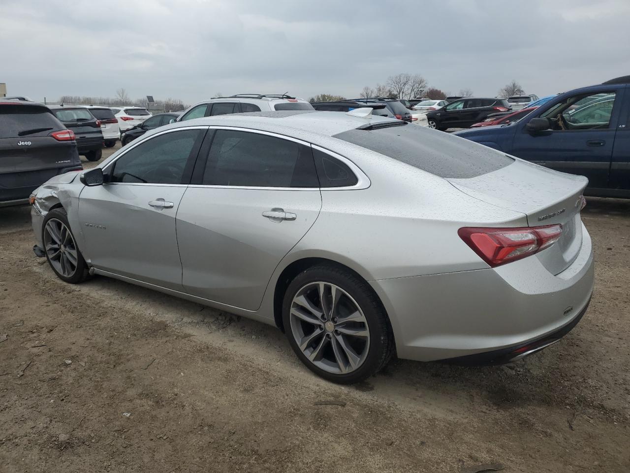 2020 Chevrolet Malibu VIN 1G1ZE5SXXLF033937 Copart auction photo, front end / minor dent/scratches damage thumbnail 2