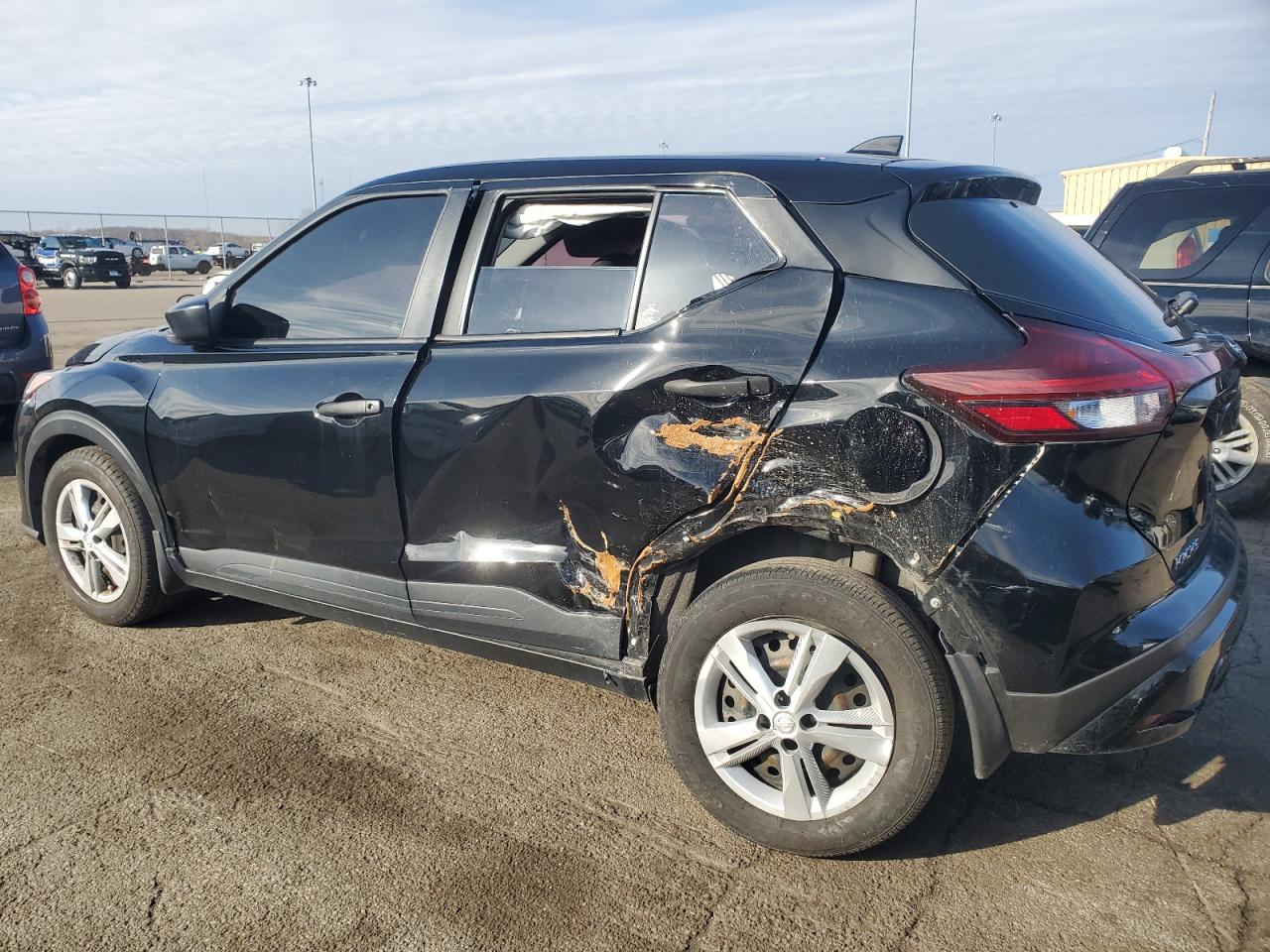 2022 Nissan Kicks VIN 3N1CP5BV6NL485305 Copart auction photo, rear end / side damage thumbnail 2