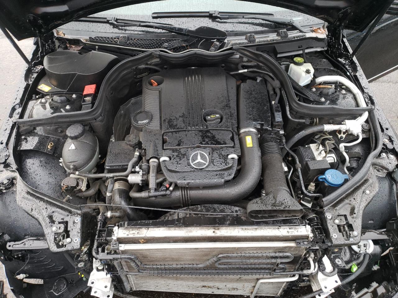 2013 Mercedes-Benz C-klasse VIN WDDGF4HB5DR259391 Copart auction photo, front end damage thumbnail 11