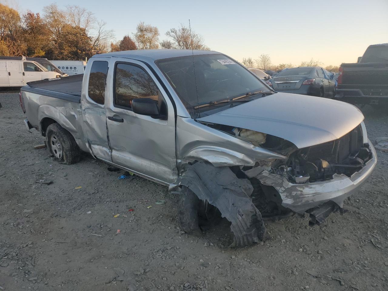 2018 Nissan Navara (Frontier) VIN 1N6BD0CT5JN720091 Copart auction photo, front end / side damage thumbnail 4