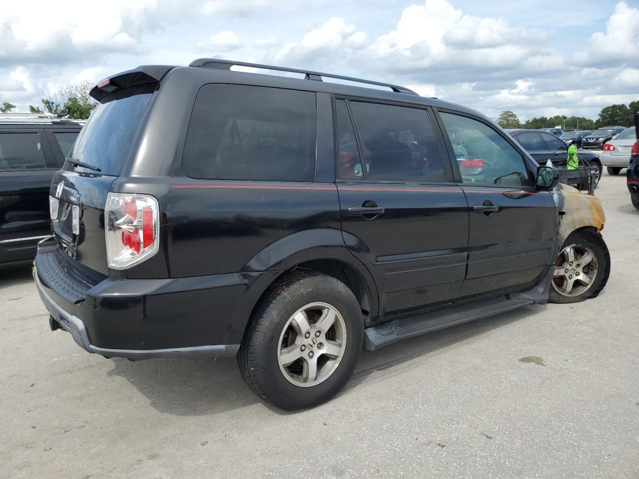 2006 Honda Pilot VIN 5FNYF28506B027254 Copart auction photo, burn - engine damage thumbnail 3