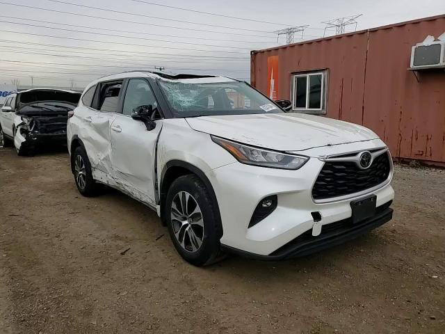 2020 Toyota Highlander VIN 5TDGZRBH9LS500753 Copart auction photo, rollover / side damage thumbnail 12