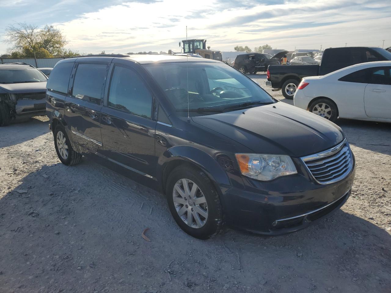 2014 Chrysler Town & Country VIN 2C4RC1BG0ER126841 Copart auction photo, all over damage thumbnail 4