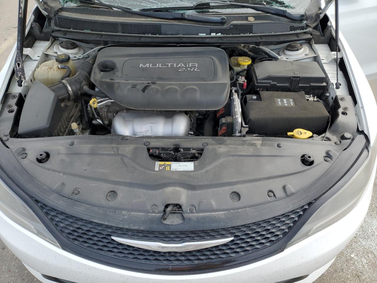 2015 Chrysler 200 VIN 1C3CCCBB2FN560798 Copart auction photo, side / frame damage damage thumbnail 12