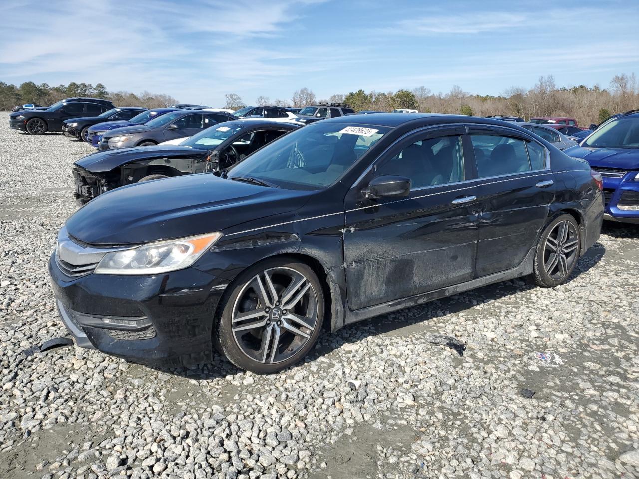 2017 Honda Accord VIN 1HGCR2F57HA168582