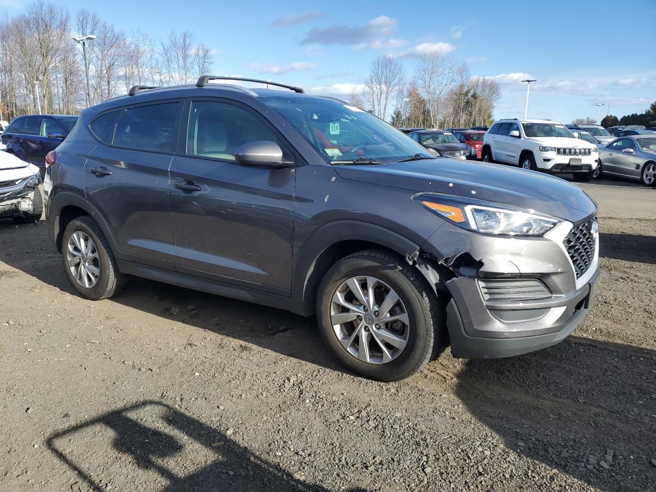 2020 Hyundai Tucson VIN KM8J33A48LU157671 Copart auction photo, front end / minor dent/scratches damage thumbnail 4