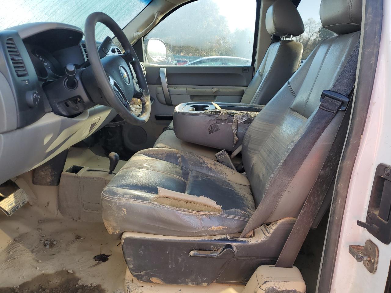 2013 Chevrolet Silverado VIN 1GCRKPE0XDZ154767 Copart auction photo, water/flood / all over damage thumbnail 7
