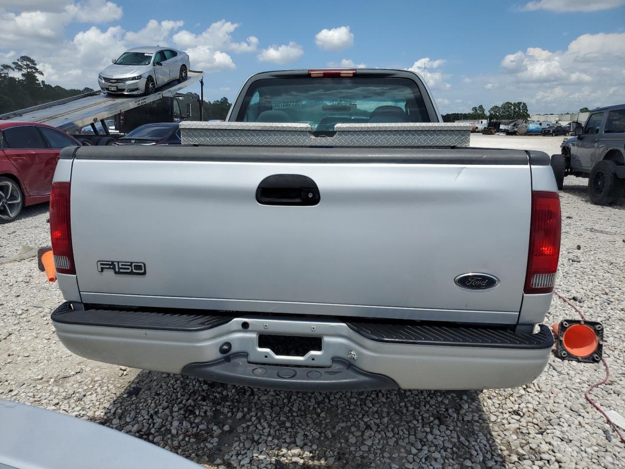 2002 Ford F-150 VIN 1FTRF17292NB72388 Copart auction photo, front end damage thumbnail 6