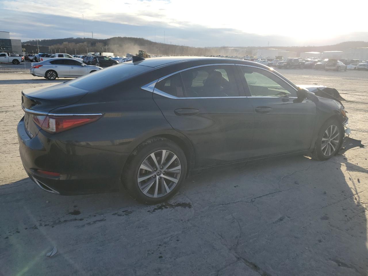 2020 Lexus ES VIN 58ACZ1B10LU081825 Copart auction photo, front end / minor dent/scratches damage thumbnail 3