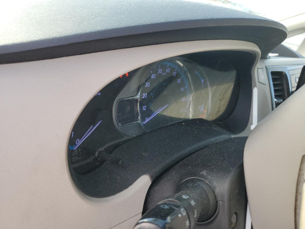 2014 Toyota Sienna VIN 5TDYK3DC7ES485017 Copart auction photo, front end damage thumbnail 9