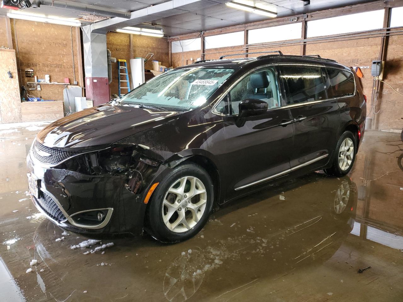 2017 Chrysler Pacifica VIN 2C4RC1BG4HR831646