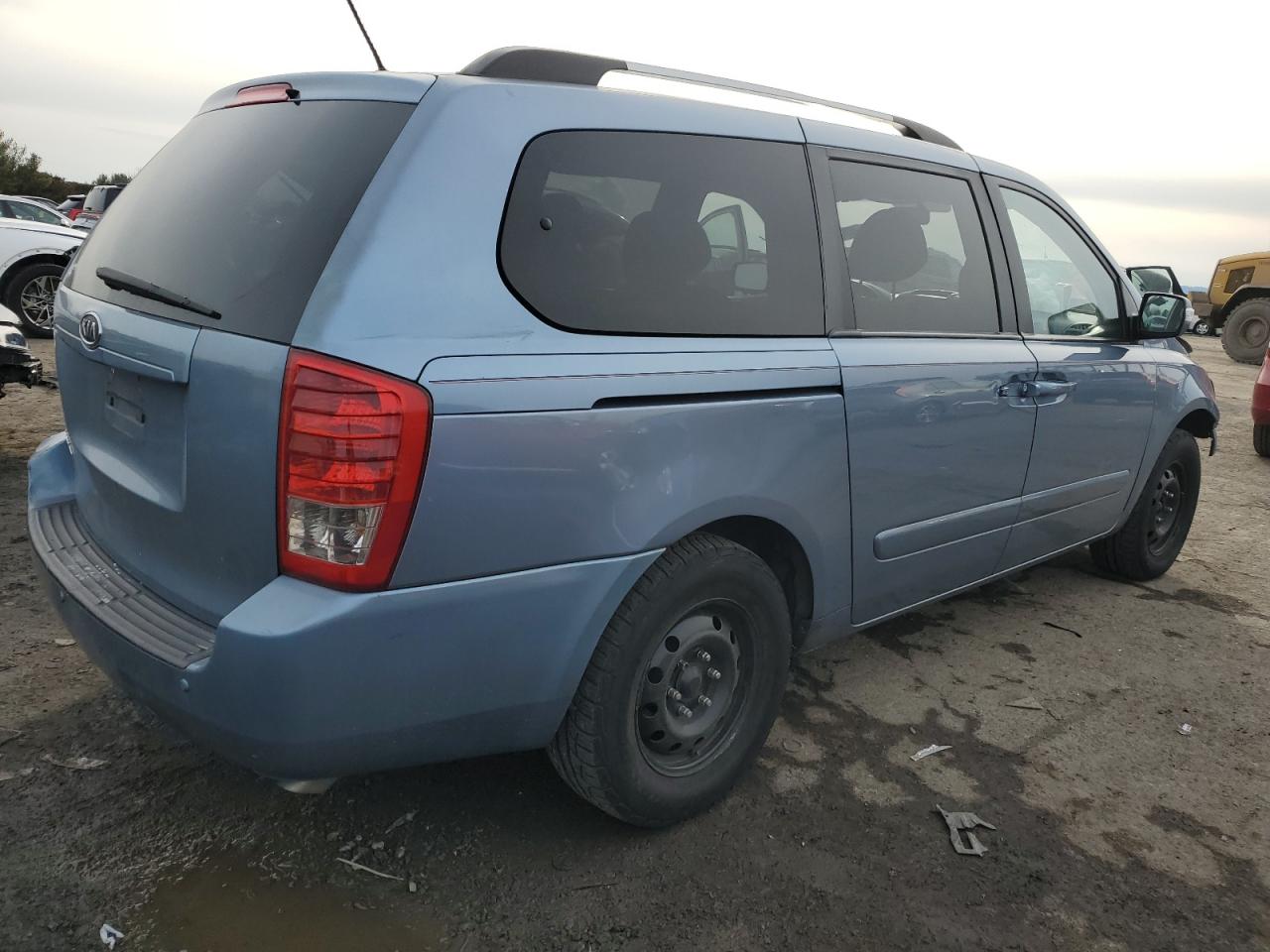 2012 KIA Sedona VIN KNDMG4C76C6445518 Copart auction photo, front end damage thumbnail 3