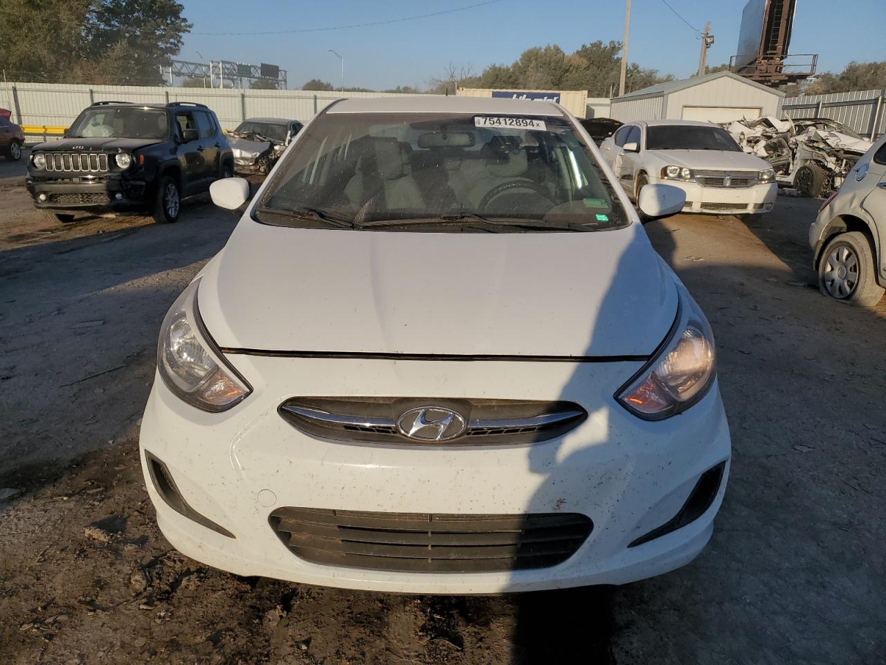 2017 Hyundai Accent VIN KMHCT4AE2HU305876 Copart auction photo, minor dent/scratches damage thumbnail 5
