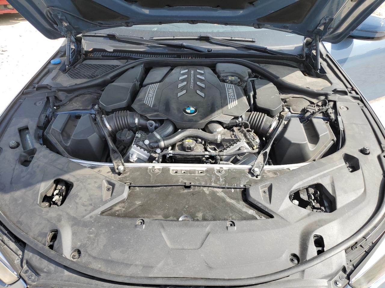 2022 BMW M8 VIN WBAGV8C06NCH98097 Copart auction photo, rear end / side damage thumbnail 11