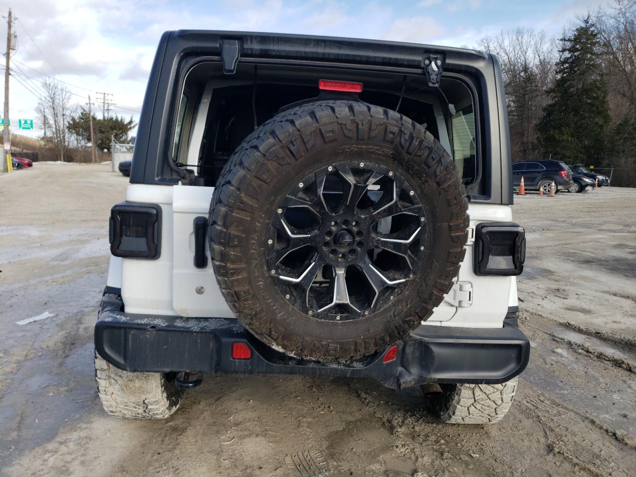 2019 Jeep Wrangler VIN 1C4HJXEN8KW586007 Copart auction photo, front end / rear end damage thumbnail 6
