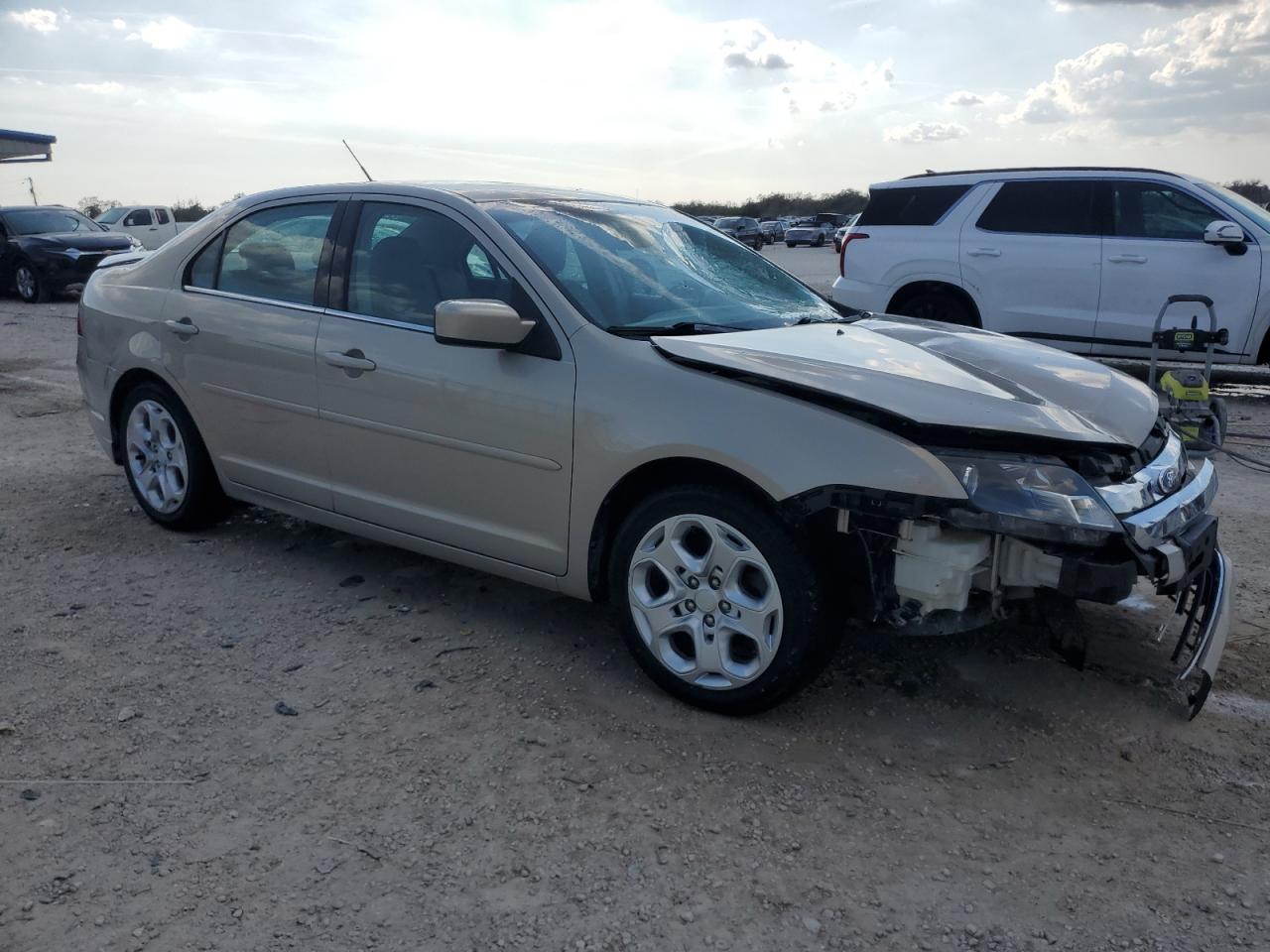 2010 Ford Fusion VIN 3FAHP0HA4AR399417 Copart auction photo, front end / minor dent/scratches damage thumbnail 4