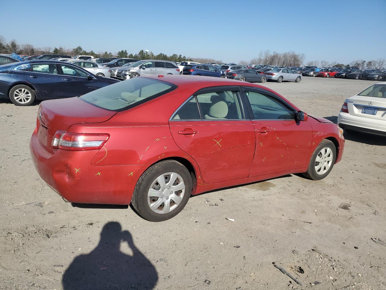 2010 Toyota Camry VIN 4T1BF3EK6AU093096 Copart auction photo, side / minor dent/scratches damage thumbnail 3