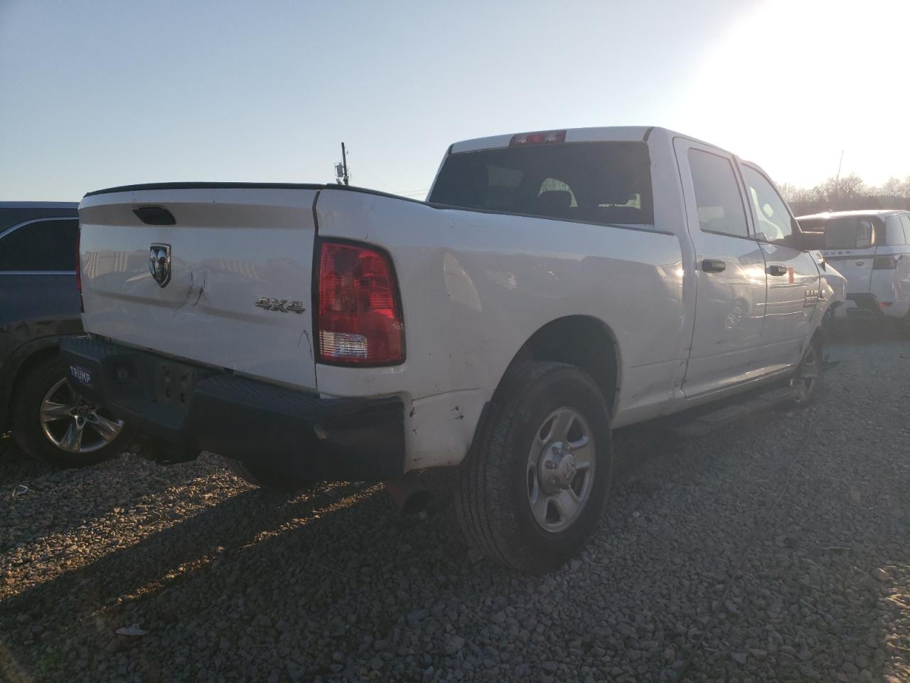 2018 RAM 3500 VIN 3C63R3CL2JG373555 Copart auction photo, front end damage thumbnail 3