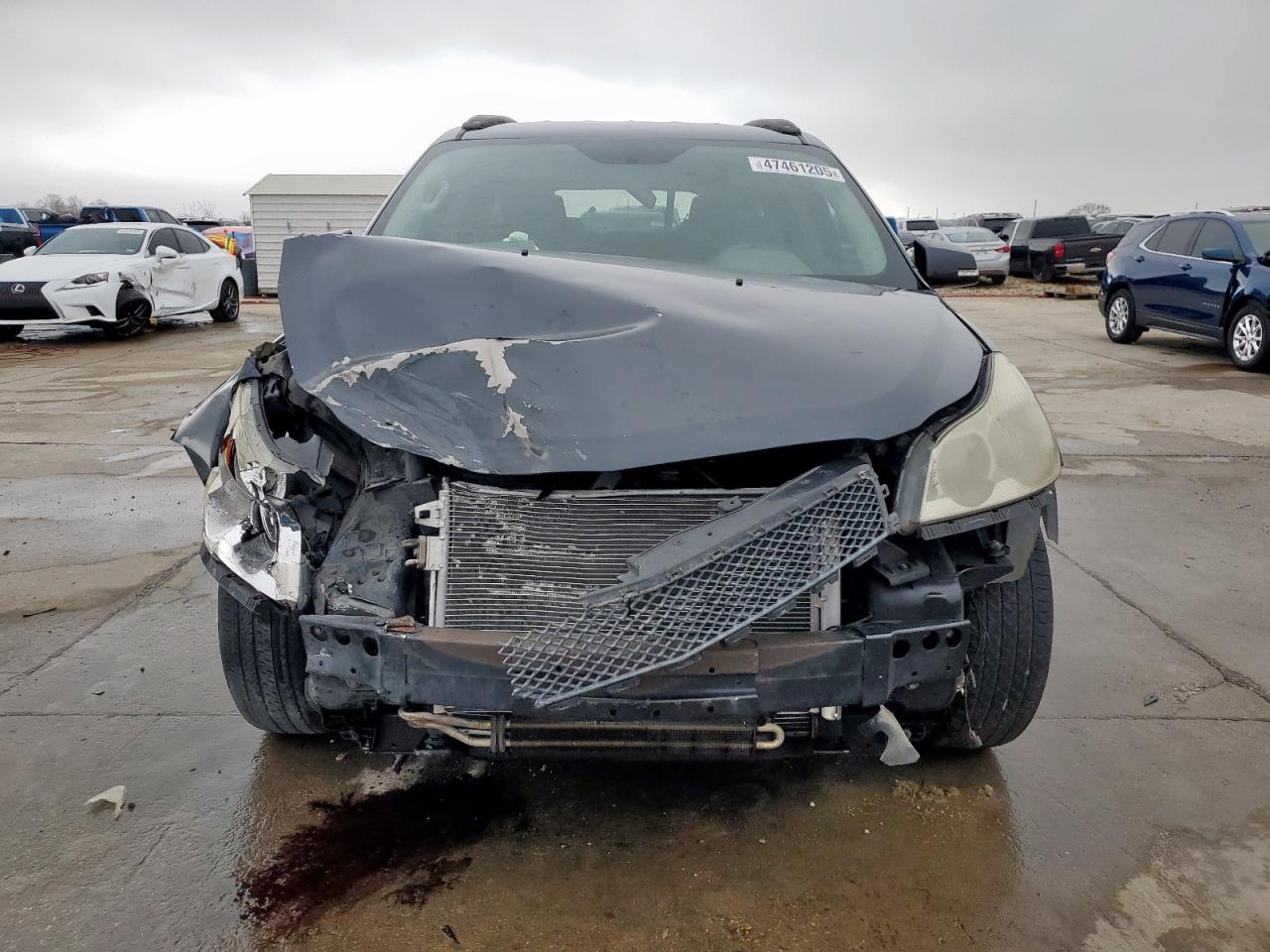 2011 Chevrolet Traverse VIN 1GNKRGED6BJ343466 Copart auction photo, front end damage thumbnail 5
