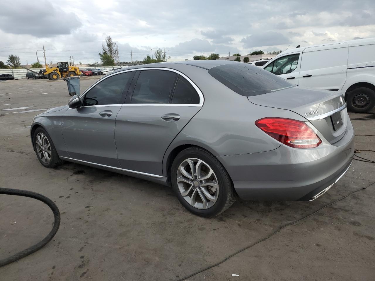 2015 Mercedes-Benz C-klasse VIN 55SWF4JB6FU080798 Copart auction photo, side damage thumbnail 2