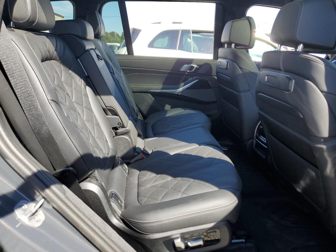 2024 BMW X7 VIN 5UX23EM07R9V99980 Copart auction photo, minor dent/scratches damage thumbnail 11