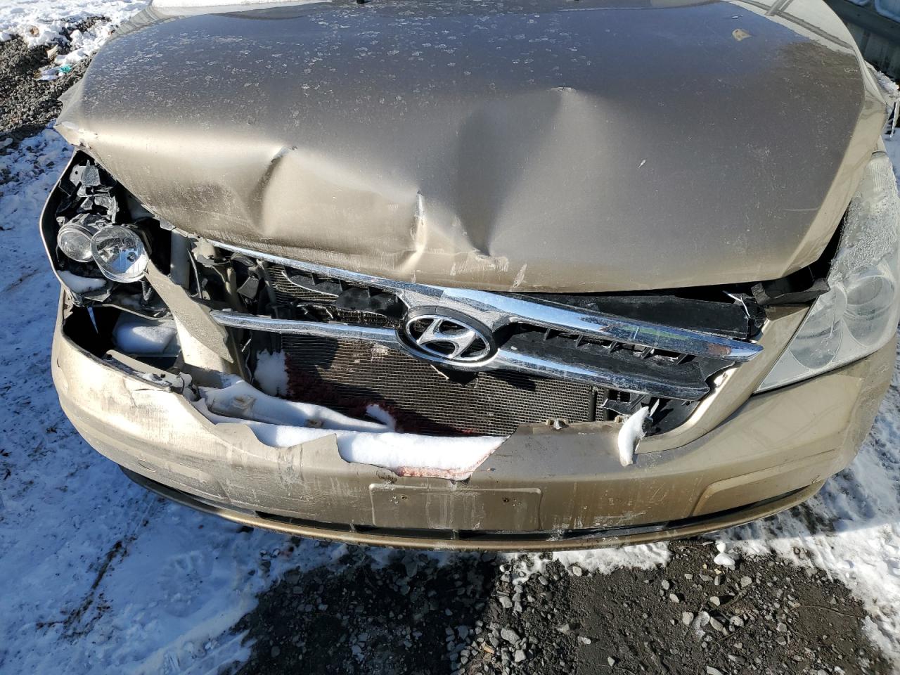 2008 Hyundai Entourage VIN KNDMC233186048237 Copart auction photo, front end / side damage thumbnail 12
