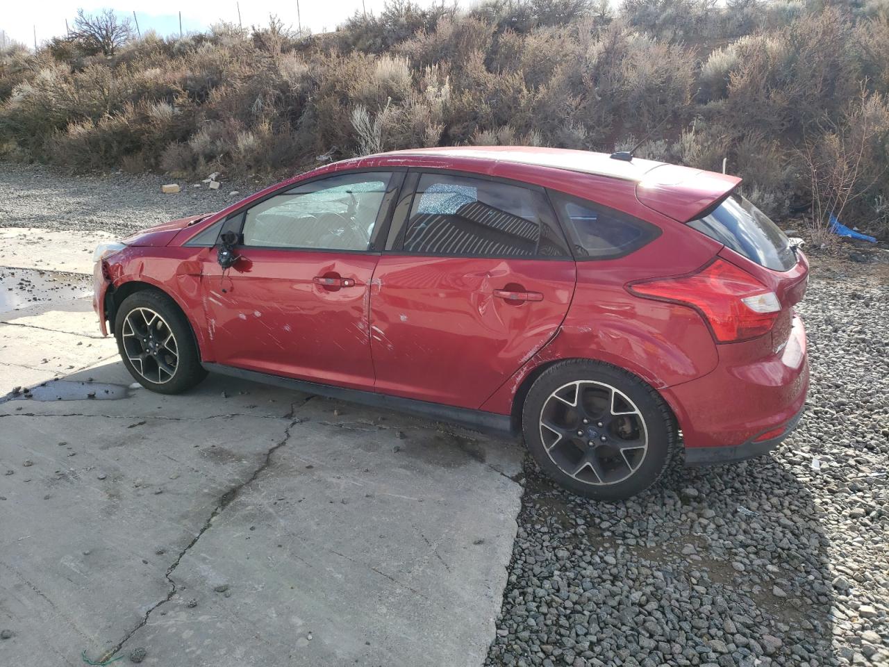 2012 Ford Focus VIN 1FAHP3K21CL451767 Copart auction photo, rollover damage thumbnail 2