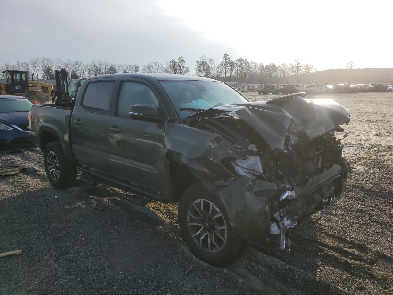 2022 Toyota Tacoma VIN 3TMCZ5AN4NM513931 Copart auction photo, front end damage thumbnail 4